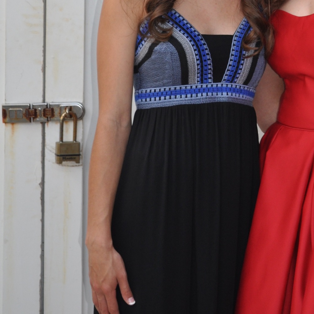 Gianni Bini black embroidered maxi dress